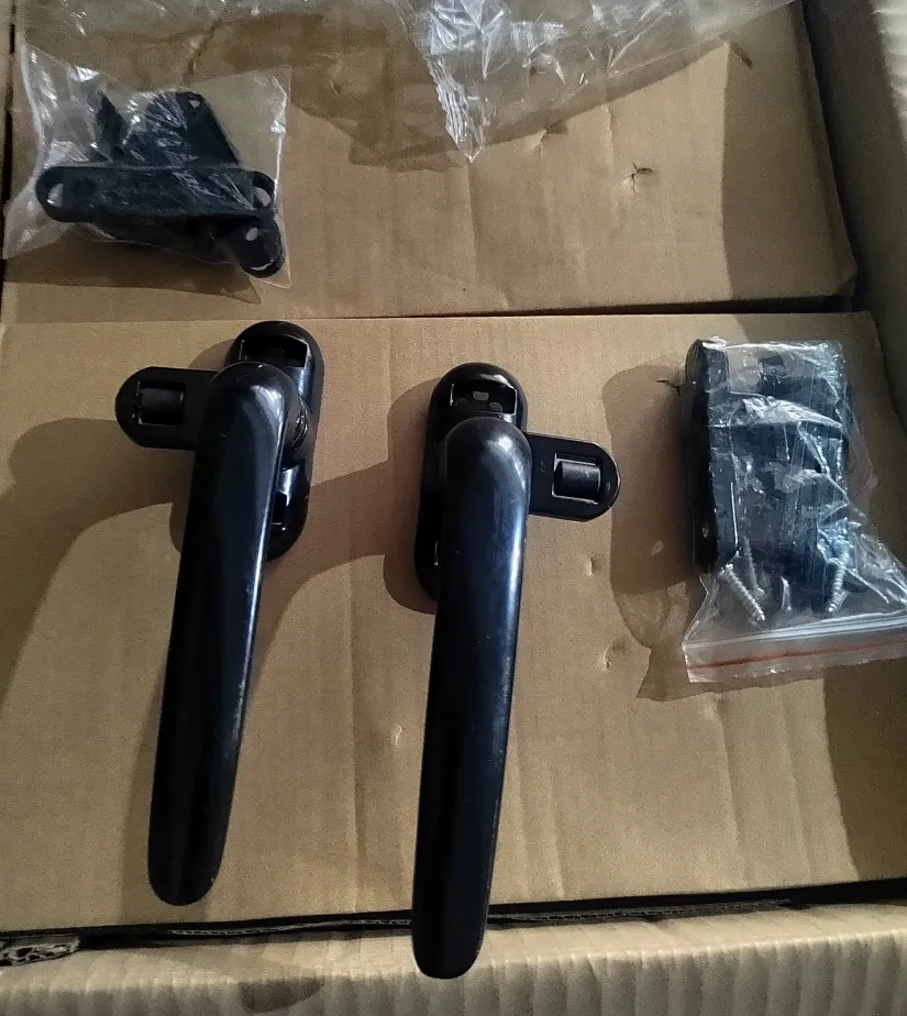 Hinge hardware kit